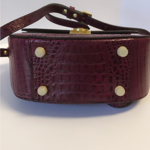 Pifuren Croc Embossed Plum Leather Saddle Crossbody Satchel - Picture 7 of 11